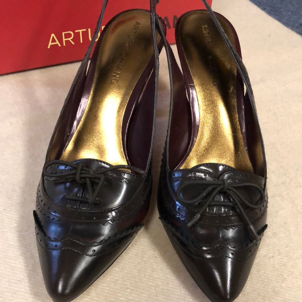 Arturo Chiang slingback heels